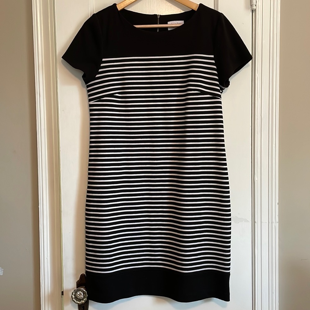 Laundry by Shelli Segal black and white striped shift dress